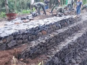 Supplier Kawat Bronjong Pekanbaru - Agen Kawat Bronjong Murah Pekanbaru - Distributor Kawat Murah Pekanbaru - Jual Kawat Bronjong Murah Pekanbaru - Grosir Kawat Bronjong Galvanis Pekanbaru - Jual Kawat Bronjong Manual Pekanbaru - Agen Jual Kawat Bronjong 2x1x0.5Mm Pekanbaru